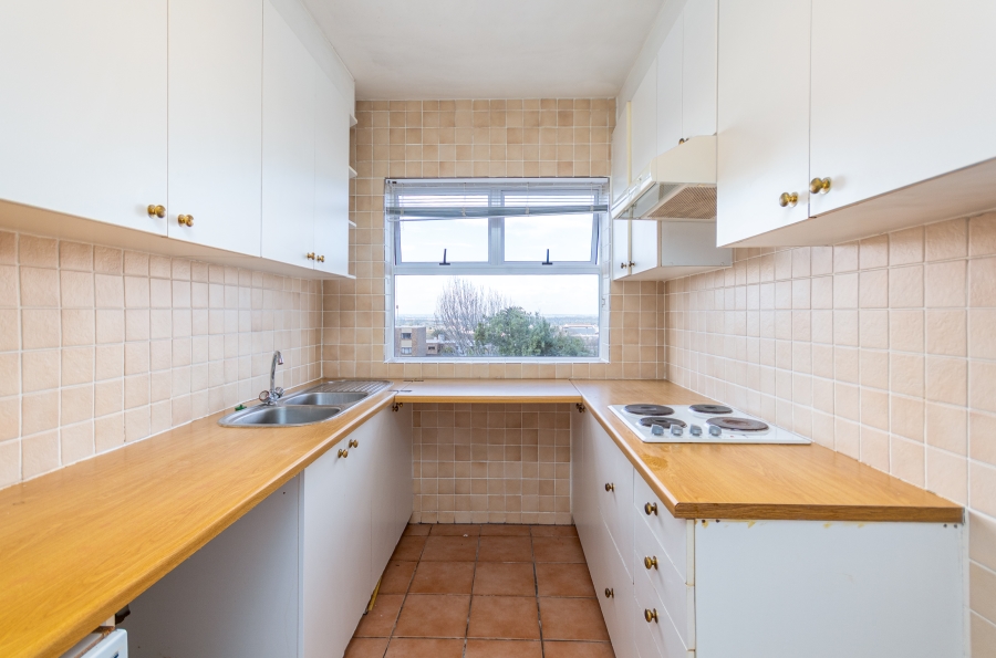1 Bedroom Property for Sale in Wynberg Upper Western Cape